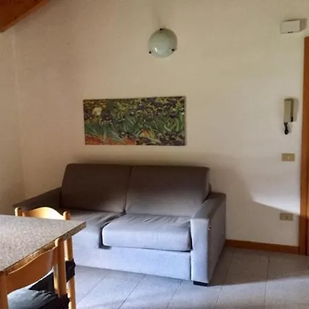 Casa Silvia Apartahotel *